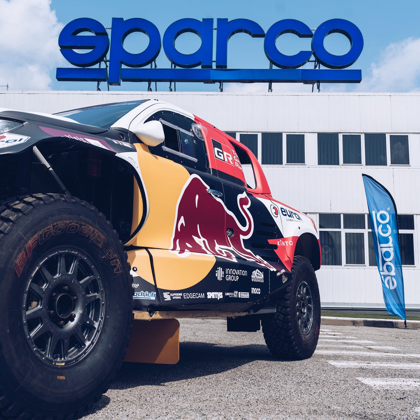 00314V11 Sparco Dark Short Style fits Opne Face PRIME RJ-I SUPER CARBON FIA